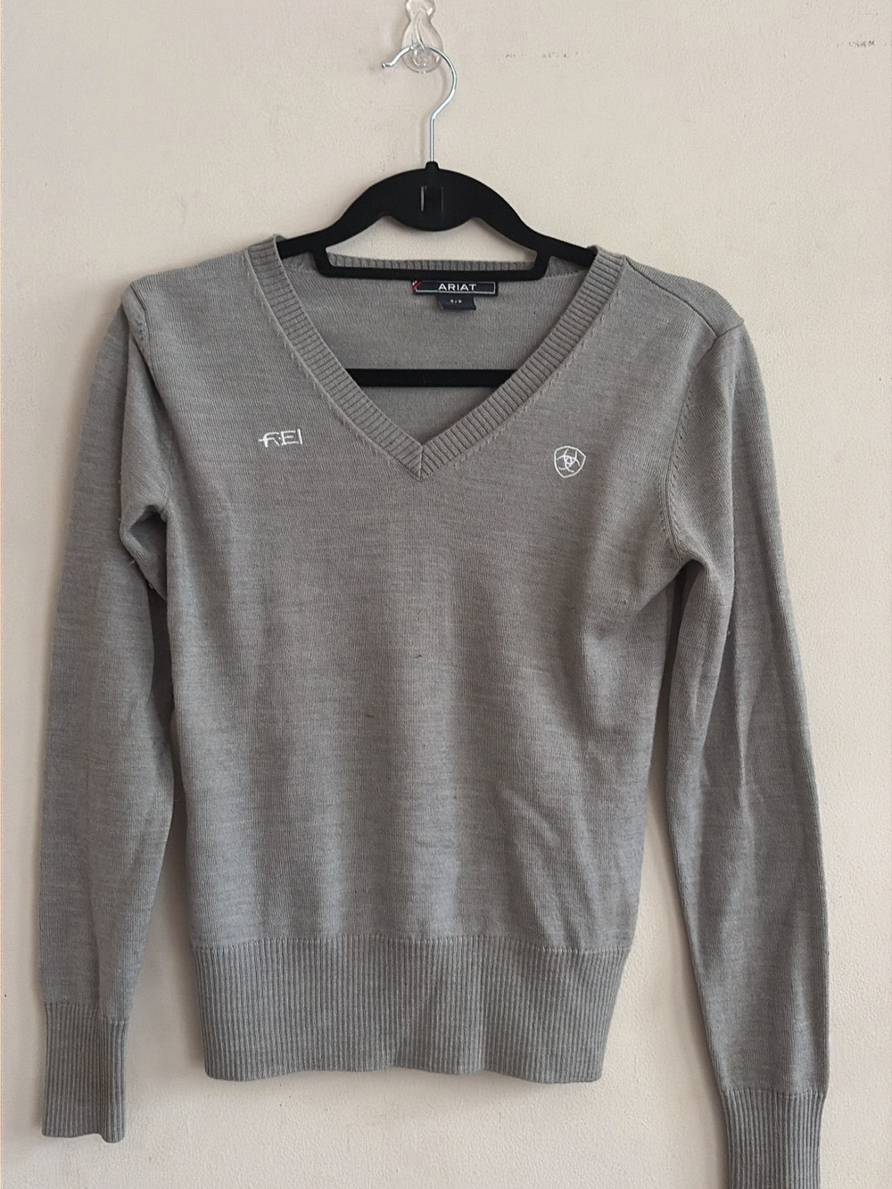 Ariat Light Gray V-Neck Sweater